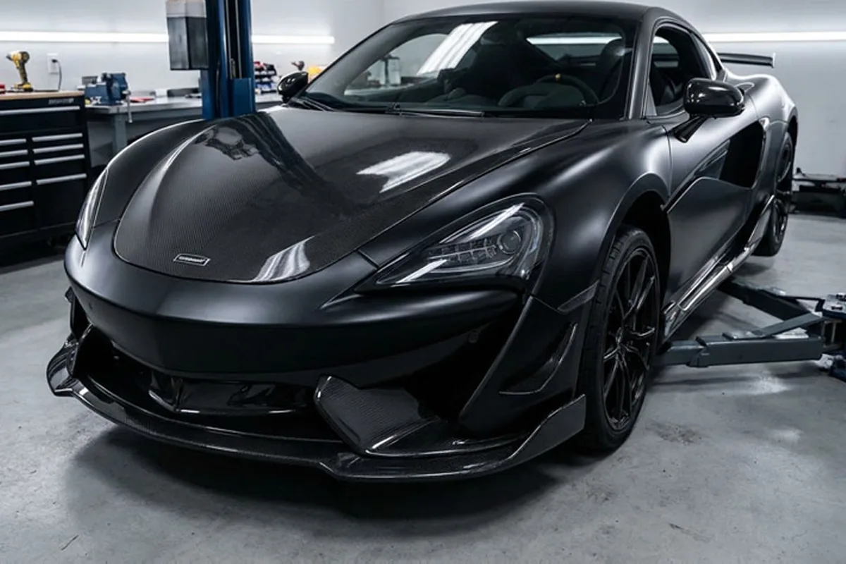 Carbon Fiber Automotive Shell - CFRP Body Panel OEM Manufacturer